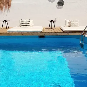 Mira Living Concept Adults Only Aparthotel